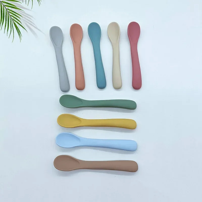 Silicone Baby Learn To Eat Spoon Small Curved Spoon Soft Rubber Feeding Silicone Cutlery Baby Training Spoon