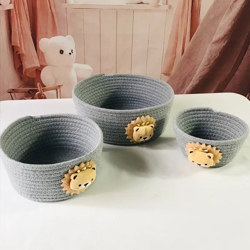 Hand Woven Cartoon Animals Storage Basket Kids Toys Desktop Organizer Sundries Storage Box Laundry Baskets storage box