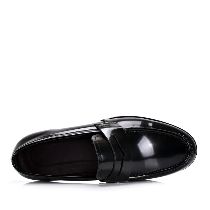 Luxury Slip On Dress Shoes Men Genuine Leather Italian Loafer Shoes For Men Black Patent Leather Formal Oxford Men Wedding Shoes