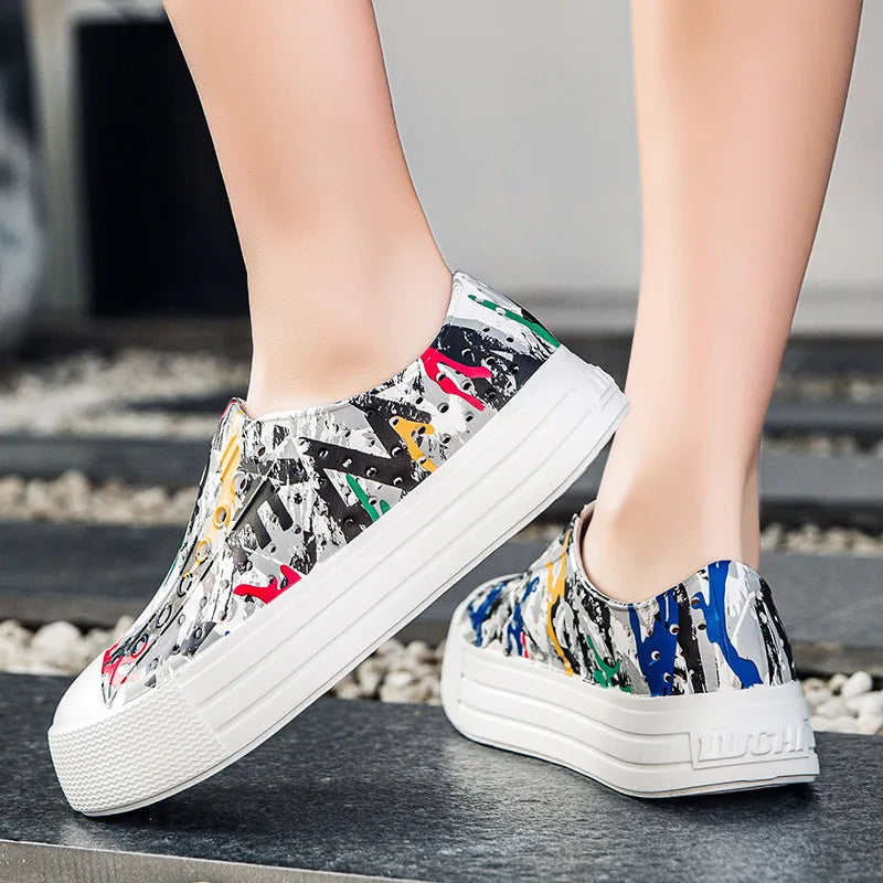 New Big Kid Casual Sandal Heightening Shoes External Wear Sandal Summer Thick Bottom Hole Cave Garden Shoes Women Beach Sandal