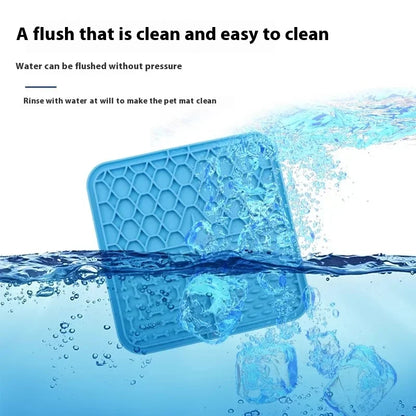 Silicone Pet Dogs Lick Mat Pet Dog Cat Slow Food Plate for Dog Bathing Distraction Dog Sucker Food Training Dog Feeder Supplies