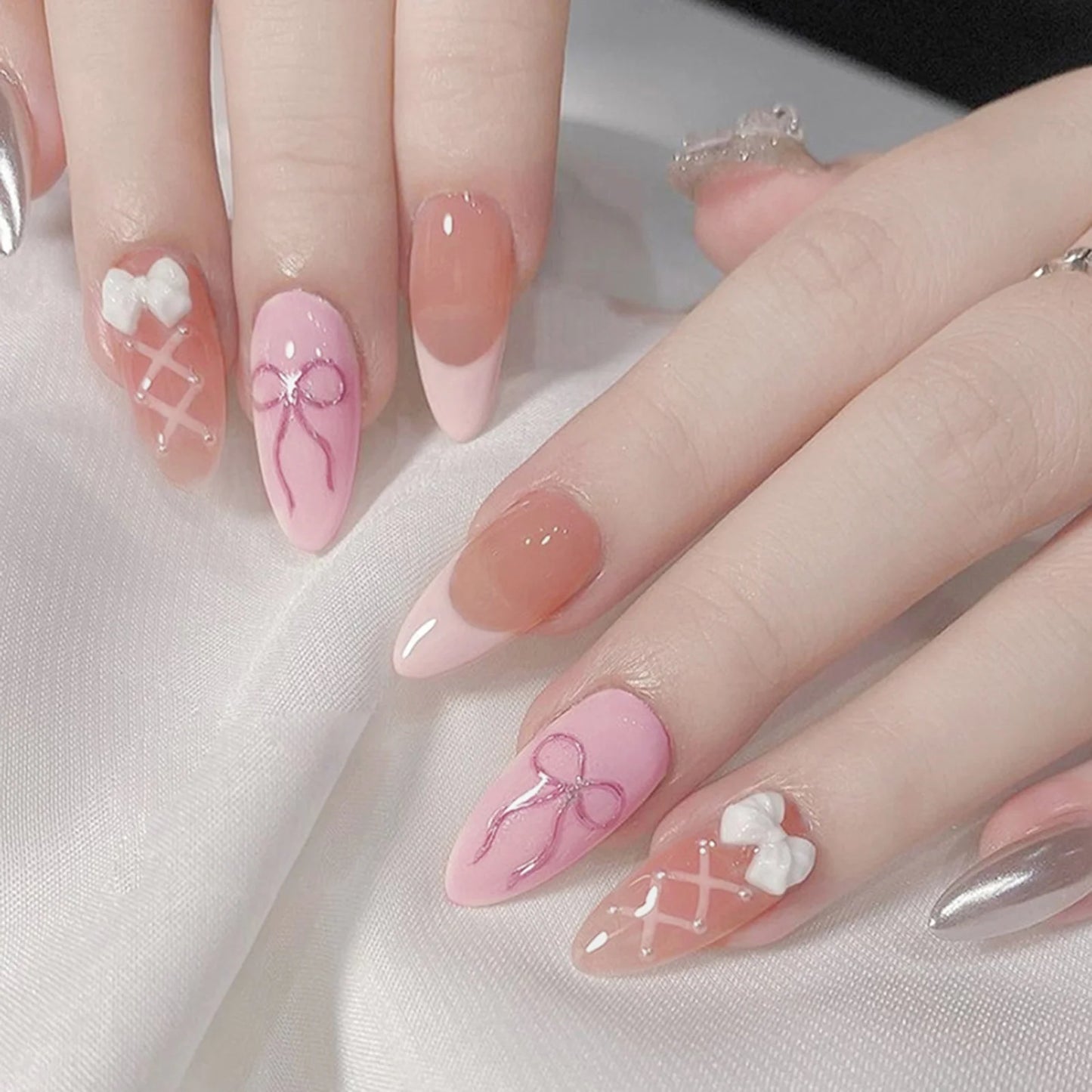 White French Short Press on Nails 3D Bowknot Designs Nude Color Fake Nails Artificial False Nails Tips for Woman DIY Manicure
