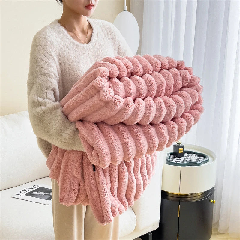 Winter Thick Warm Fleece Blanket Lightweight Luxury Solid Color Multifunctional Rabbit Fleece Blanket Bedroom Living Room Blanke