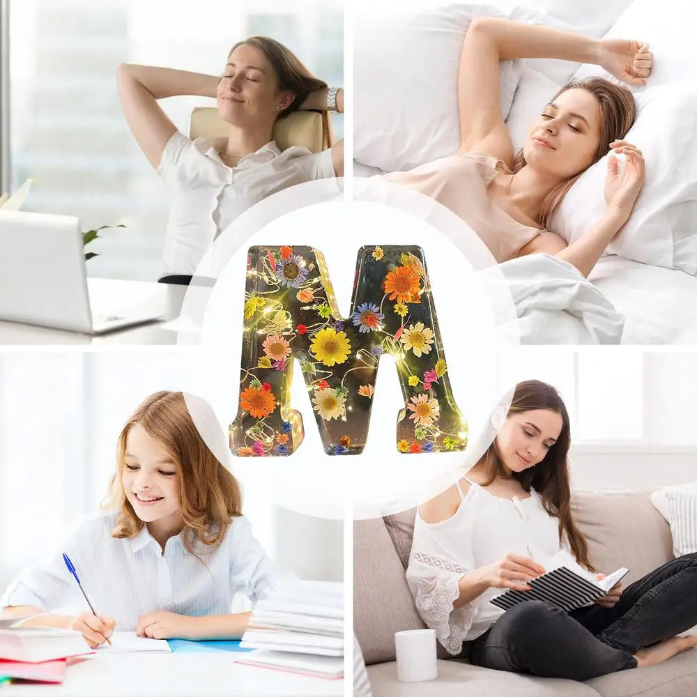Floral 26 Letters Night Lights Decorative Resin Lamp with Initial Letter & Dry Flower Creative Table Light Night Lamp Glowing