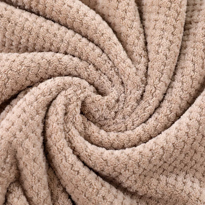 Boluoge large bath towel, thickened absorbent quick drying beach towel, coral fleece bath towel,  household adult towel