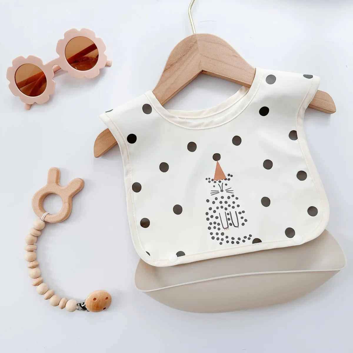 Children's Silicone Bib Baby Feeding Bibs for Newborn PU Soft removable Saliva Towel Waterproof  Dirt Proof Babies Accessories