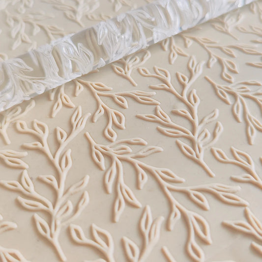 Decorating Holiday Cookies, Personalizing Clay Jewelry Artisan Pastry With Leaves Designs Rolling Pin