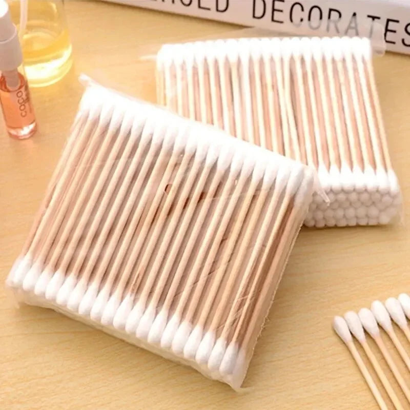 300/500pcs Cotton Swabs Double-Tipped Cotton Buds Cotton Swabs with Wooden Sticks Cotton Swabs for Ears Makeup Daily Cleaning