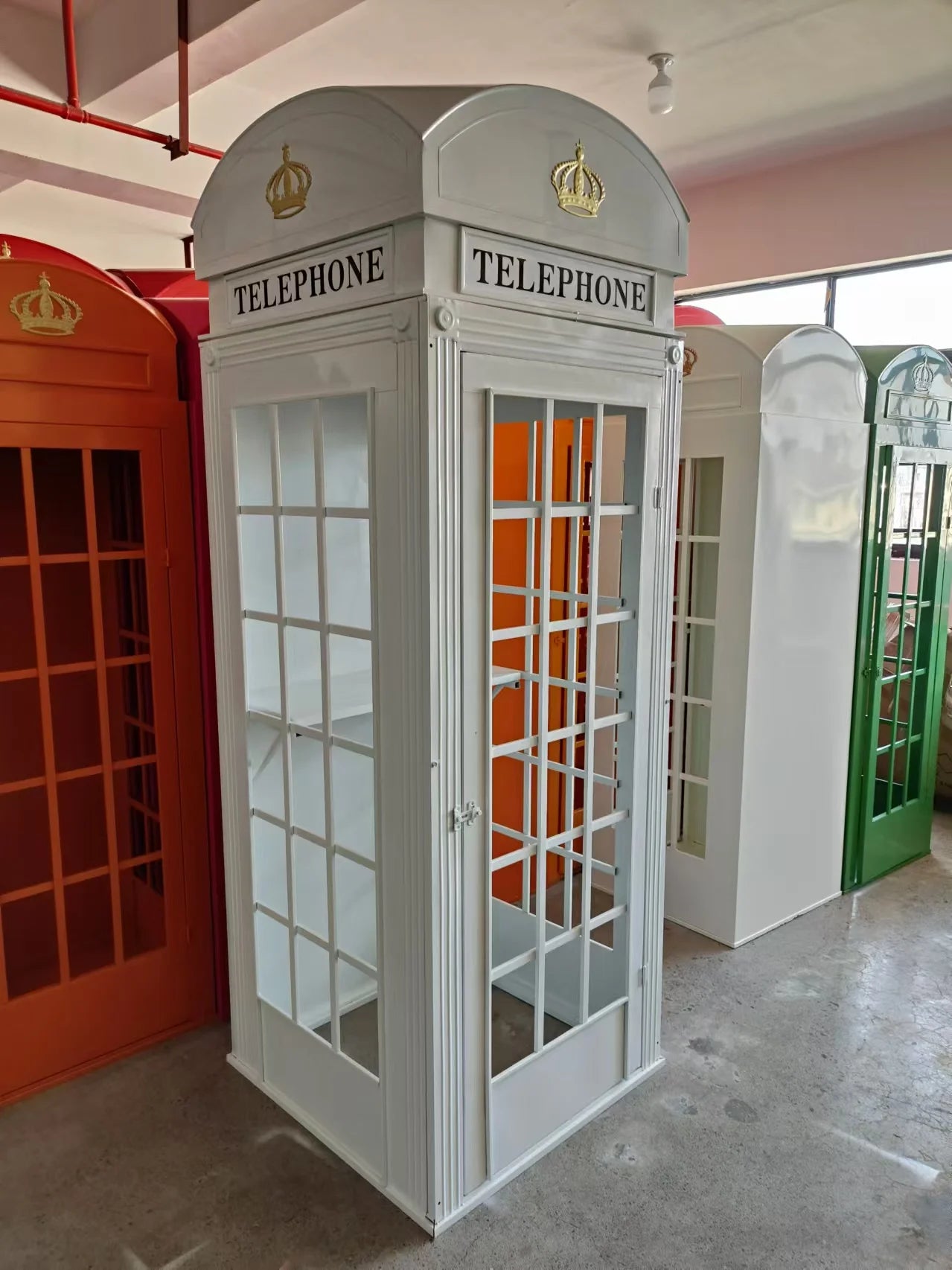 White Phone Booth with Audio Guestbook Phone London Wedding Telephone Booth for Wedding Events Decoration