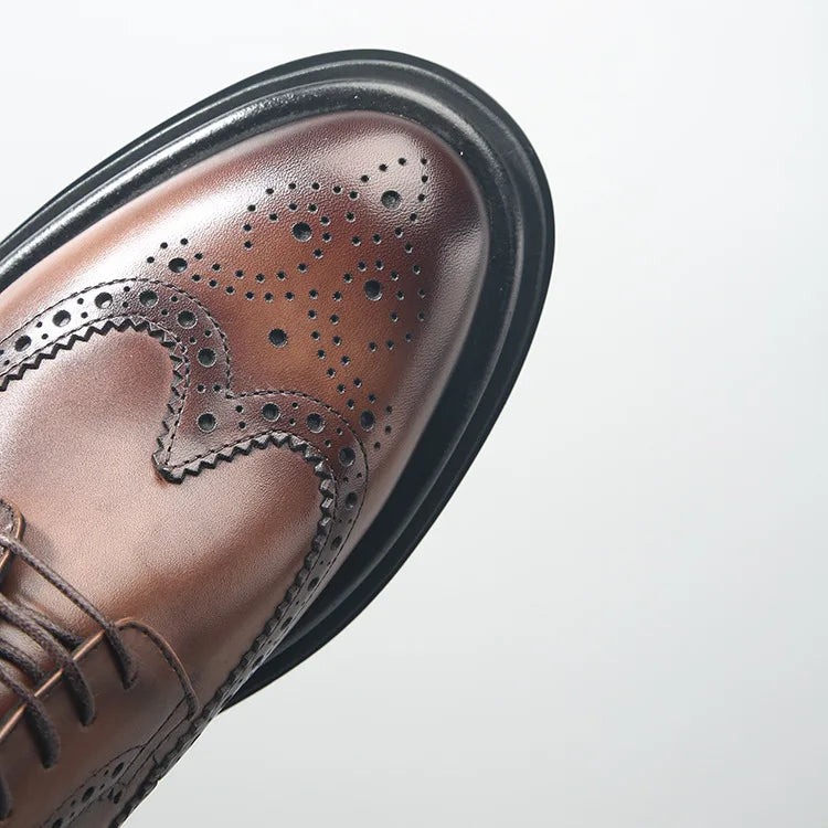 Handmade Leather Men Shoes Europe Men's Oxford Leather Shoes Formal Round Toe Business Dress Brogue Flats Men Wedding Shoes