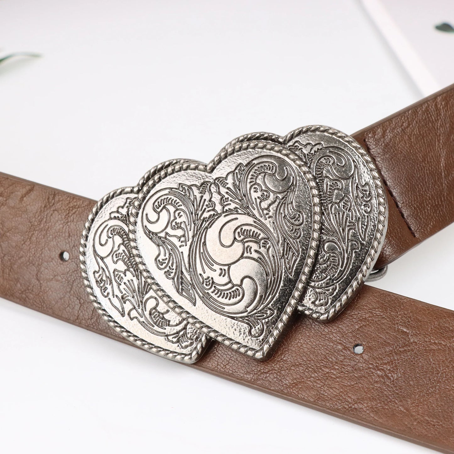 Vintage Heart Leather Belt Love Buckle Retro Embossed Belt Men's Pattern Belt Ethnic Belt Western Jeans Belt Goth