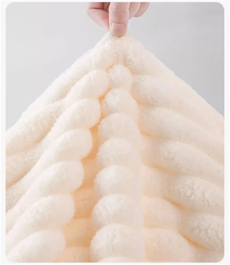 Big towel, candy, coral velvet bath towel, soft, skin friendly, water absorbing, non hair shedding, thickened beach sports towel