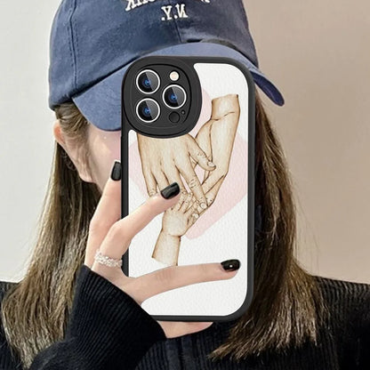 Baby Mom daughter Son Dad Hand Phone Case Hard Leather For iPhone 15 14 13 12 Mini 11 14 Pro Max Xs X Xr 7 8 Plus Fundas