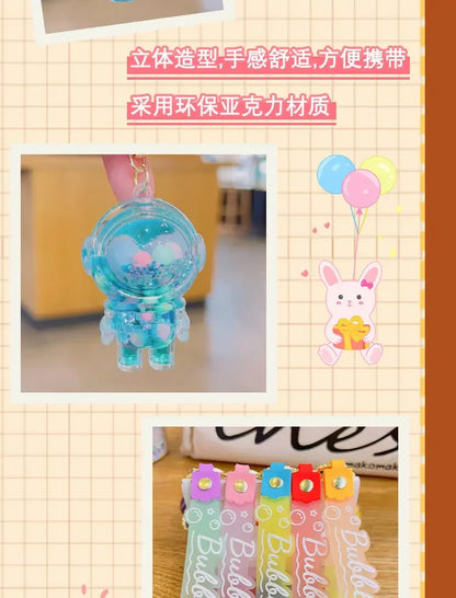 Cute Astronaut Keychain Space Capsule Lava Lamp Oil Filling Bear Key Chain Gift Pendant for Couples Bag Charm Accessories