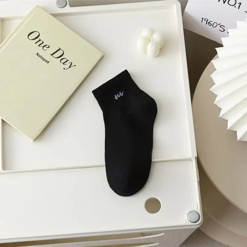 5 pairs of short sports socks for one sale, comfortable and breathable short socks sock