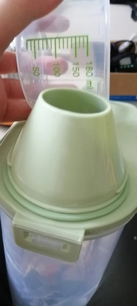 Dog Food Box Cat Food Storage Cat Feeder Bucket Pet Feed Container Food Storage Barrel Pet Food Container Airtight Sealing Box