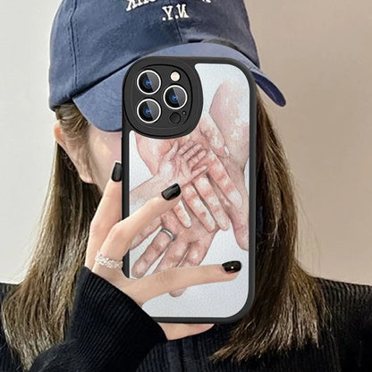 Baby Mom daughter Son Dad Hand Phone Case Hard Leather For iPhone 15 14 13 12 Mini 11 14 Pro Max Xs X Xr 7 8 Plus Fundas
