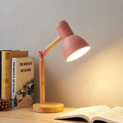 Nordic Decorative Eye Protection Small Table Lamp Modern Simple Cute Exquisite Bedroom Desk Bedside Lamp Girl Macaron Wood Lamp