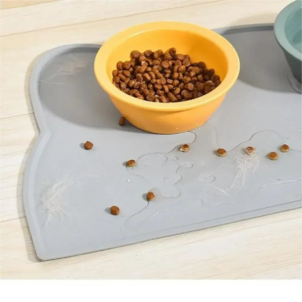 Non-slip For Dogs Water Feeding Dog Accessories Waterproof Watering Supplies Silicone Food Mat Pet Cats Feeders Pets Products
