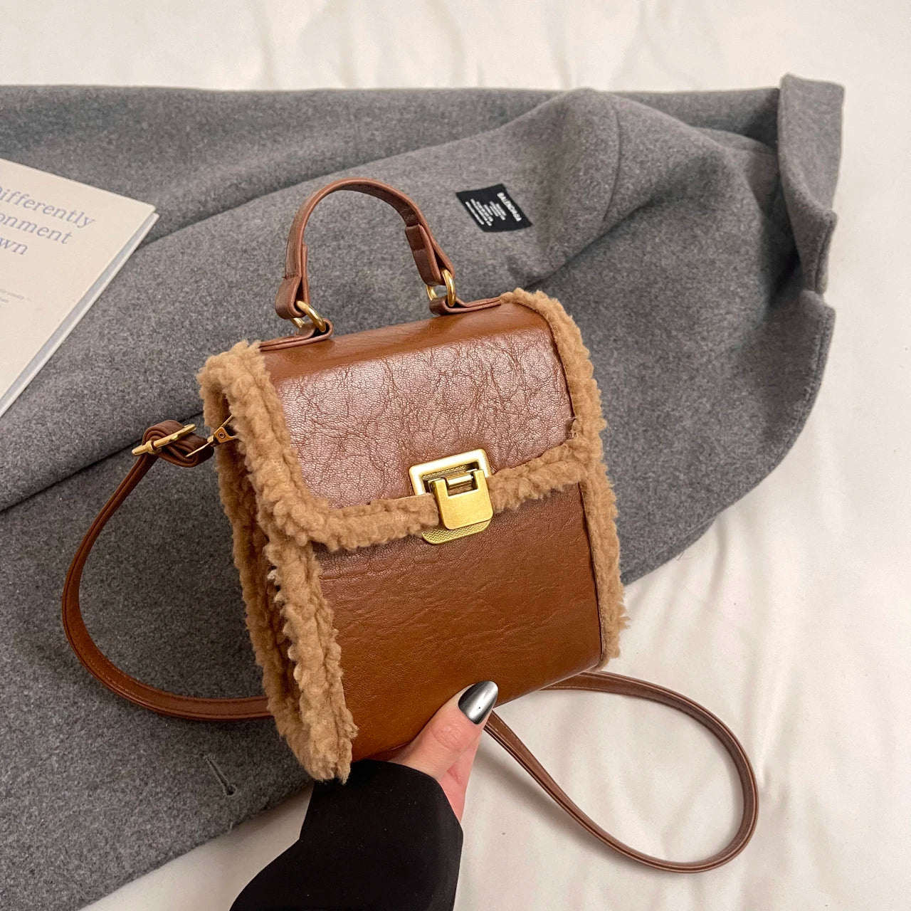 Fashion Small Totes Bag 2024 Trend PU Leather Shoulder Bags for Women Cute Short Handle Crossbody Phone Bag Luxury Fur Handbags