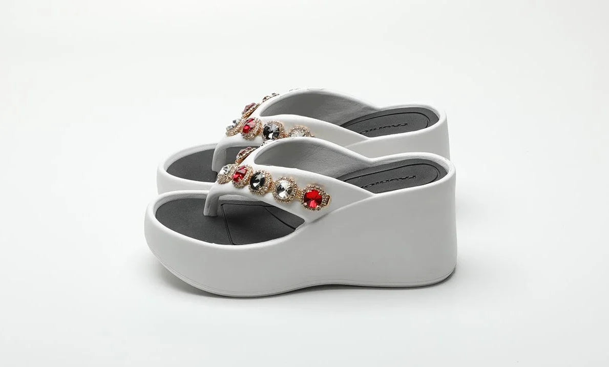 Woman Slippers Flip Flops Slides on Beach Sandals Waterproof Stylish Shoes for Women Top Designs Shoe Clappers Summer Sale