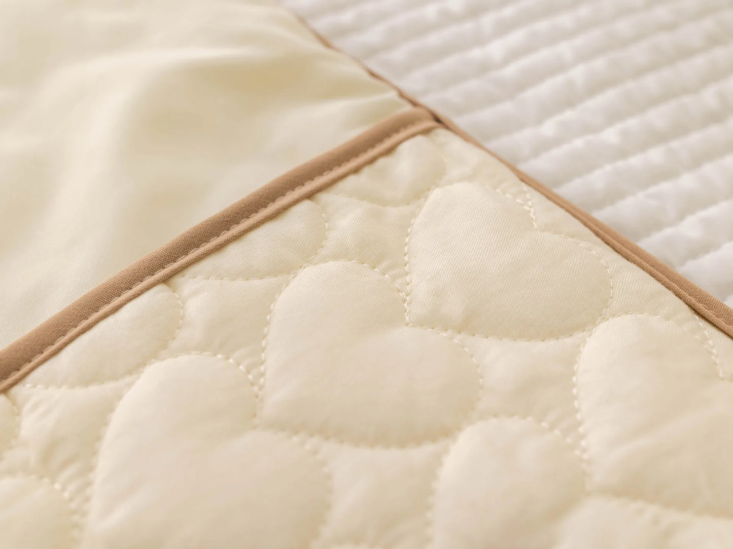 Baby Diaper Changing Pad Waterproof Foldable Pad Newborn Cartoon Supplies Bedding Mattress Replacement Cover Baby Changing Mat