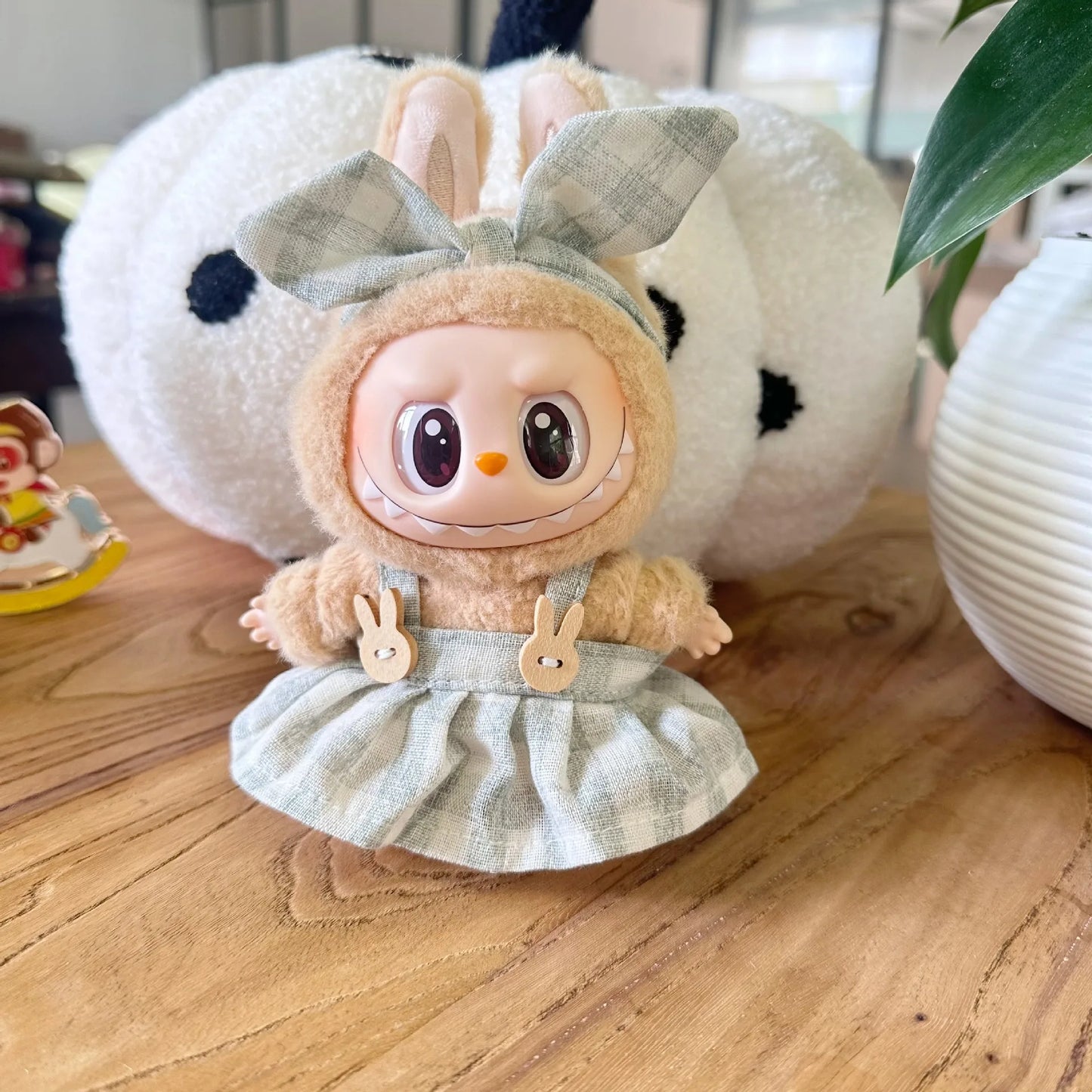 Labubu Sit-Down Party Series doll clothes, clothing, designer luxury skirts, LABUBU accessories，labubu clothing designer