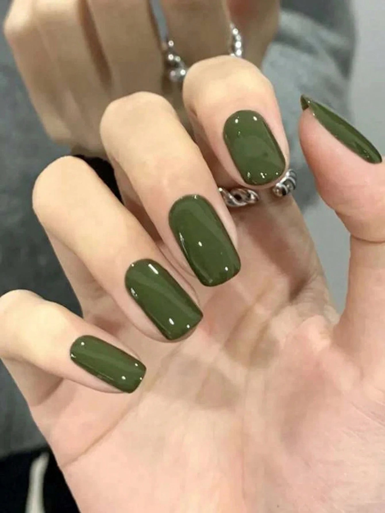 ARTAUG 24pcs Medium Press On Nails Square Black High Saturation Nail Charms Press On Nails Cover Fake Nail Set