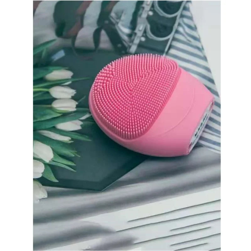 Electric Silicone Facial Cleanser Massager Skincare Massage Tool Beauty Machine Vibration Cleaning Of Pores Self Provided Batter