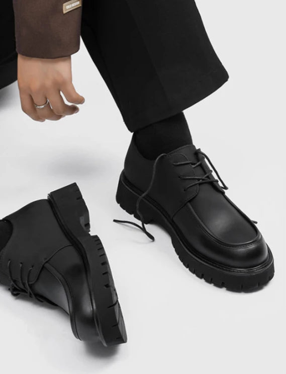 Men's Leather Shoes Black Round Toe Thick Sole Platform Male Casual Brogue Shoe Footwear Offer Designer Classic Original Retro