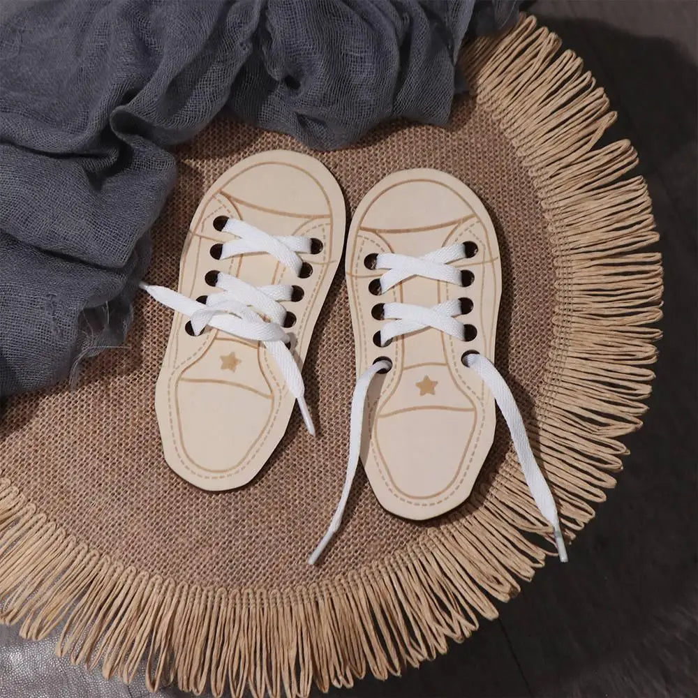 Teaching Tie Shoelaces Wooden Lacing Shoe Toy Tying Shoelaces Boards Learn to Tie Laces Toy Montessori Educational Toy