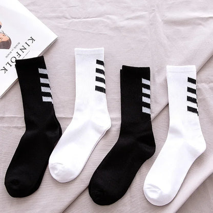 2pairs new fashion sports black striped men's socks sports high tube socks stockings men's casual style running short socks