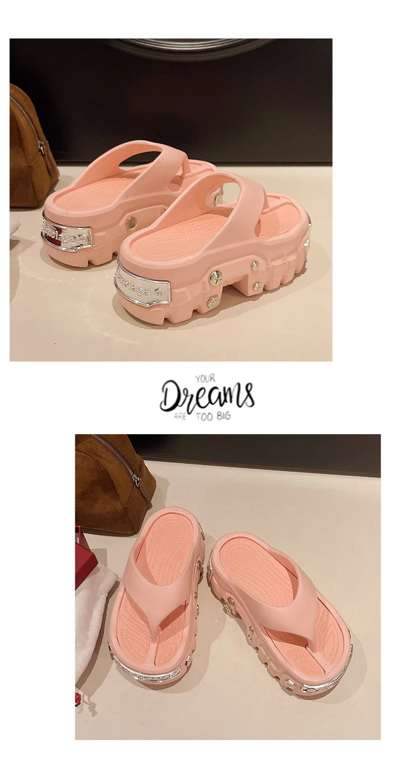 Woman flip flops Punk Design Shoes 2025 trend Casual Platform Sandals non-slip Outdoor slippers Unique features Flat Slides