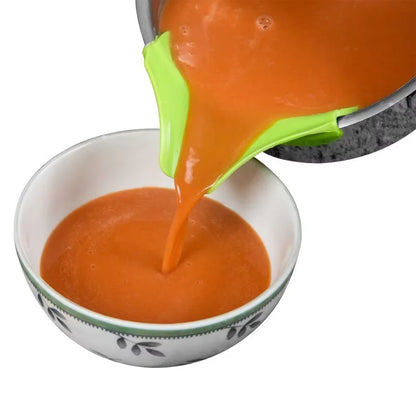 Creative Anti-spill Silicone Slip on Pour Soup Spout Funnel for Pots Pans And Bowls and Jars Kitchen Gadget Tool YY099