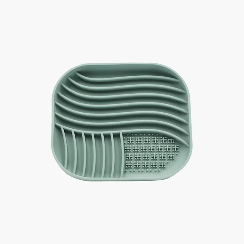 Silicone Pet Licking Mat Multifunctional Pet Food Bowl Cat and Dog Meal Basin Mat with Suction Cup Slow Feeding Placemat