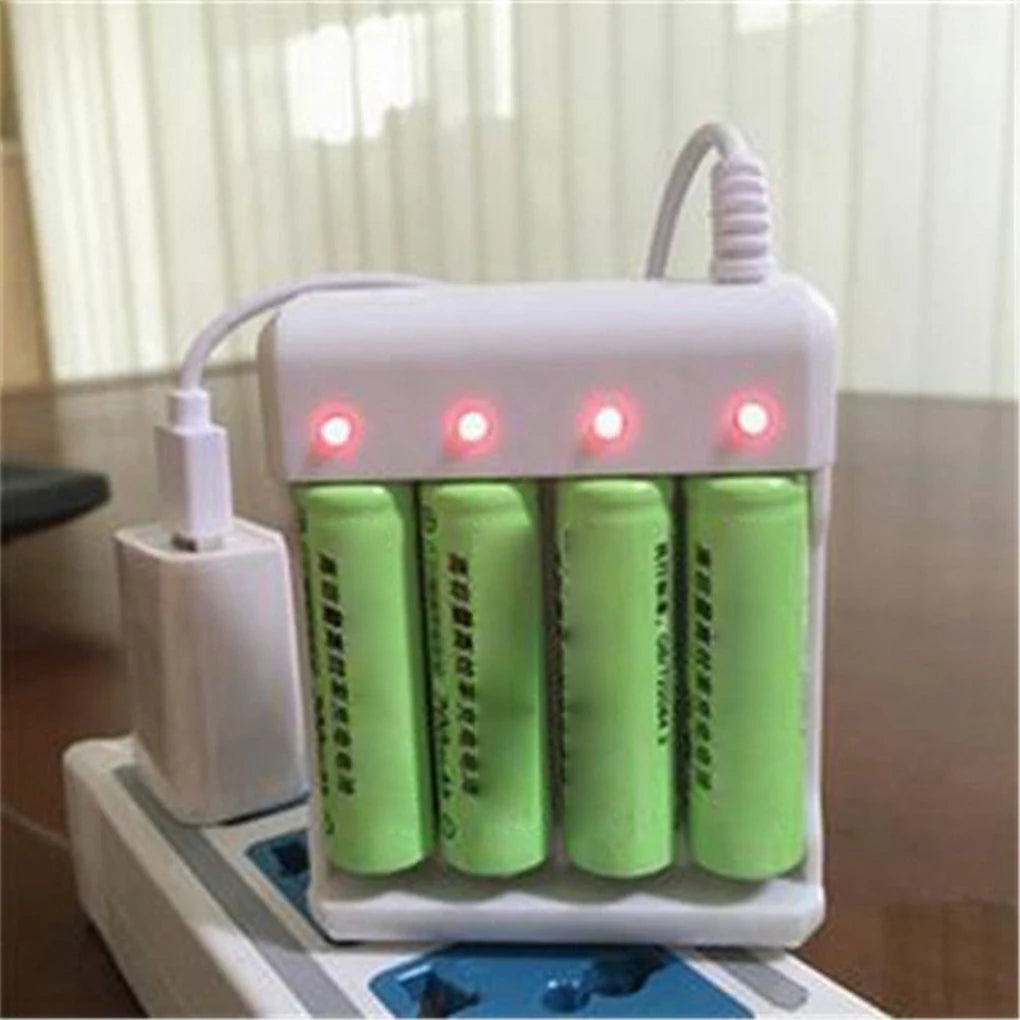 New high-speed USB 3/4 slot fast rechargeable battery charger short circuit protection AAA and AA rechargeable battery station