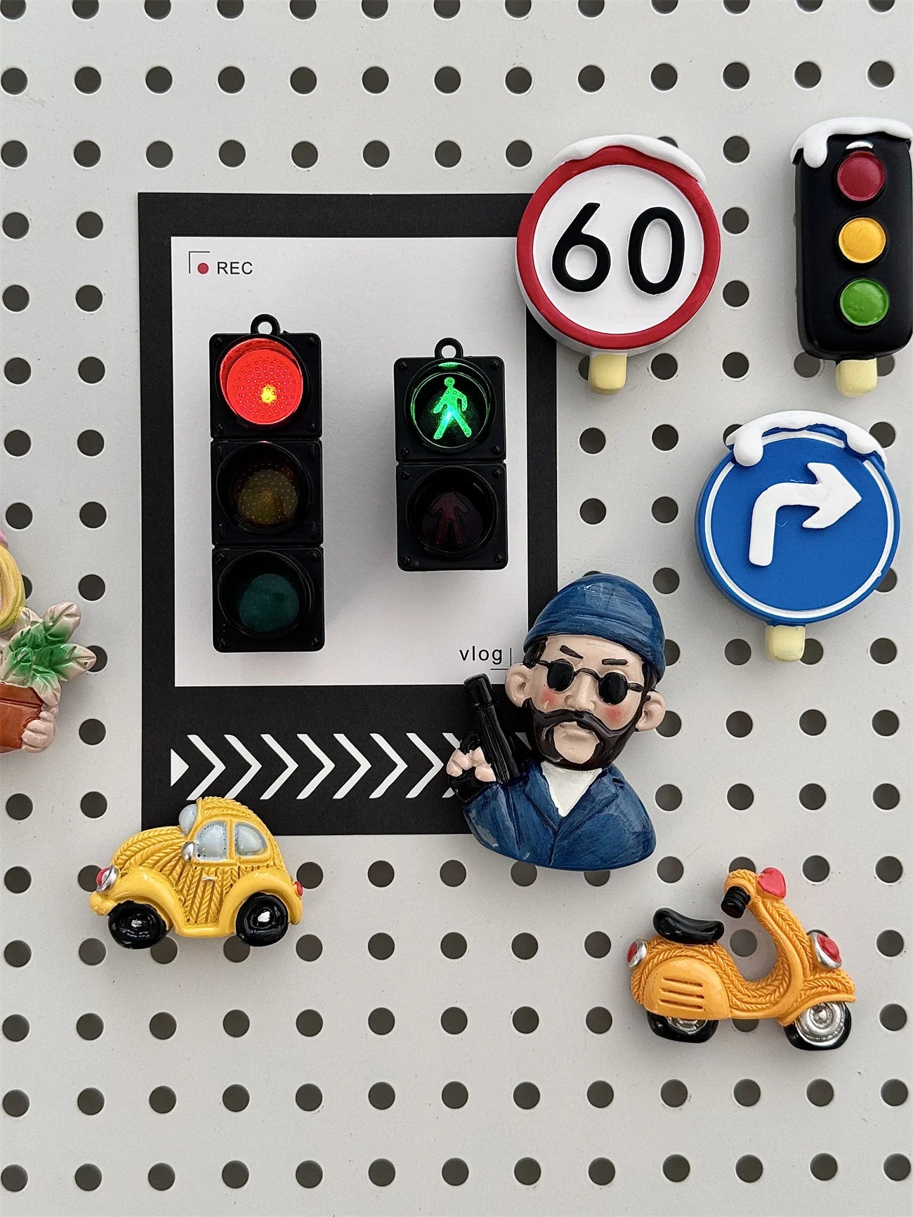 INS Glowing Magnetic Fridge Stickers Light Traffic Light Luminous Light Box Creative Refrigerator Sticker Magnets Home Decor