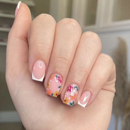 Pink French Style False Nails White Flower Printed Short Square Head Press on Nails Simple Wearable Artificial Nails Art 24Pcs