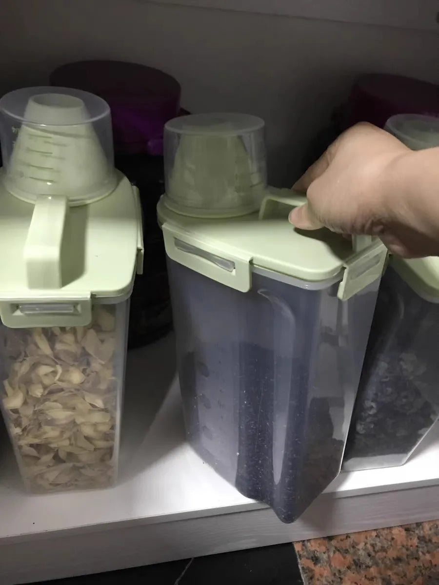 Dog Food Box Cat Food Storage Cat Feeder Bucket Pet Feed Container Food Storage Barrel Pet Food Container Airtight Sealing Box