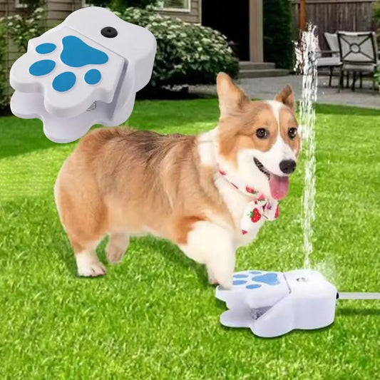 Unique Claw Shape Paw Activated Pet Sprinkler Interactive Funny Puppy Water Dispenser Plastic Pet Water Fountain Outdoor Use