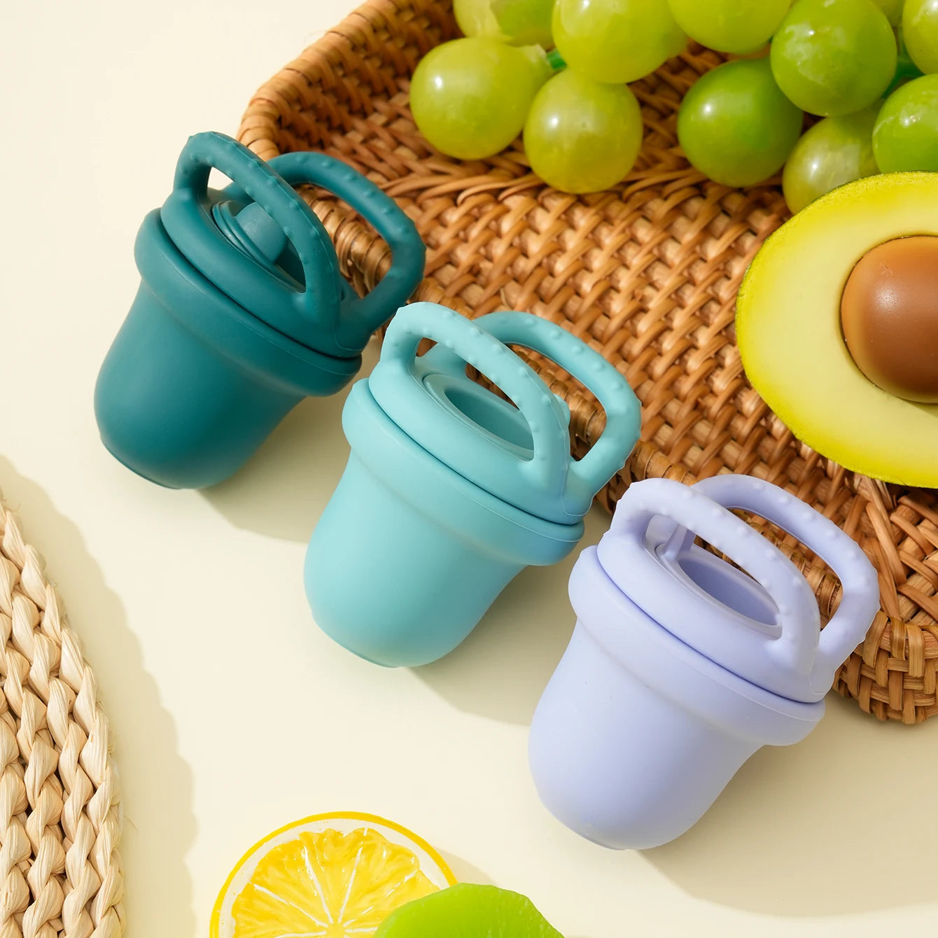 1PCS Baby Silicone Food Supplement Pacifier Pure Color Baby Tableware Portable Baby Fruit Vegatable Feeder Teether Baby Toys