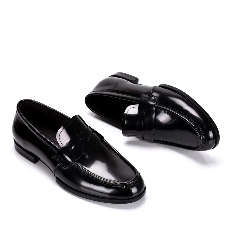 Luxury Slip On Dress Shoes Men Genuine Leather Italian Loafer Shoes For Men Black Patent Leather Formal Oxford Men Wedding Shoes