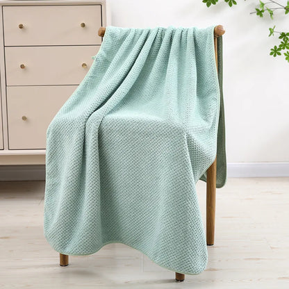 Big towel, candy, coral velvet bath towel, soft, skin friendly, water absorbing, non hair shedding, thickened beach sports towel