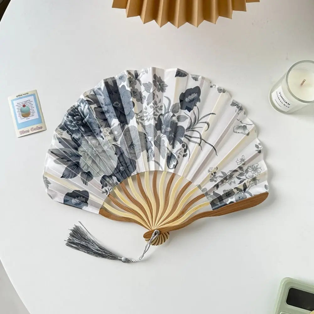 Portable Hand Fold Fan New Chinese Style Dance Props Retro Shell Fan Woman Men Bamboo Wood Silk Flower Folding Fan