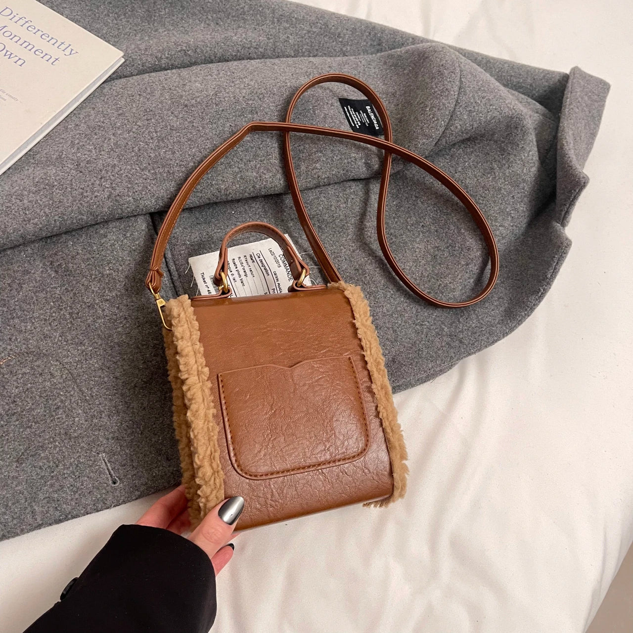 Fashion Small Totes Bag 2024 Trend PU Leather Shoulder Bags for Women Cute Short Handle Crossbody Phone Bag Luxury Fur Handbags