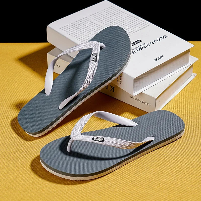 Men's Flip Flops 2025 Summer New Casual Versatile Clip Toe Beach Shoes Trendy Outerwear Anti Slip Cool Slippers