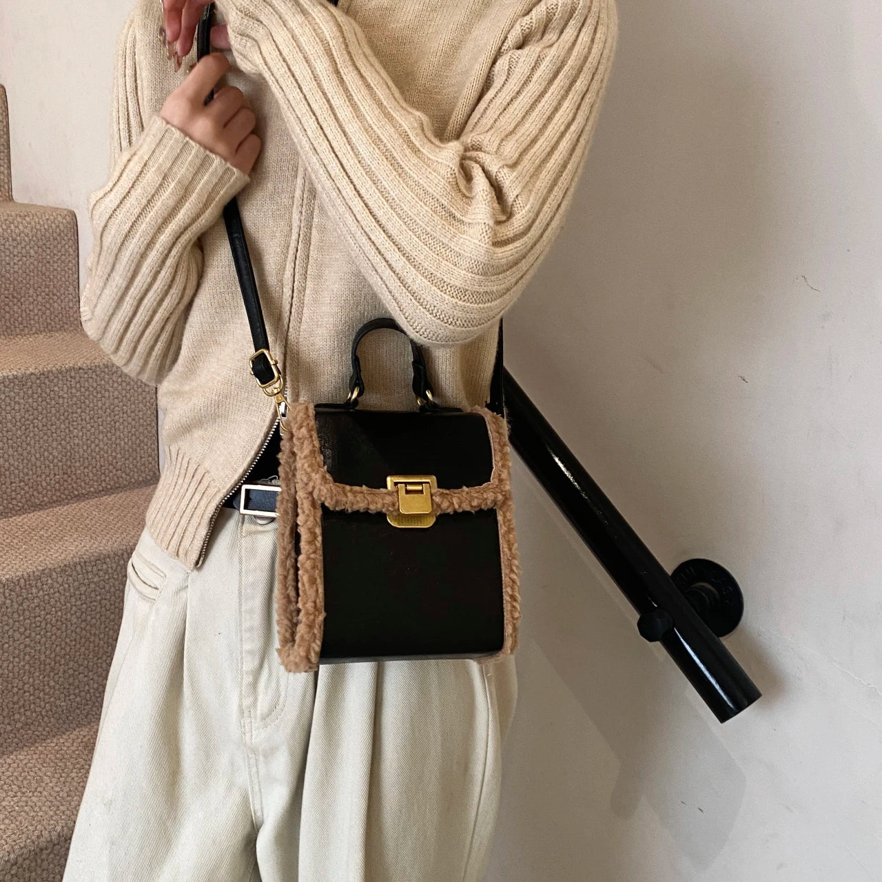 Fashion Small Totes Bag 2024 Trend PU Leather Shoulder Bags for Women Cute Short Handle Crossbody Phone Bag Luxury Fur Handbags