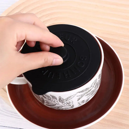 Mugs Lid With Convex Handle Silicone Glass Cup Cover Round Heat-Resistant Cup Lid Dustproof Universal Mug Sealed Cap Pantry