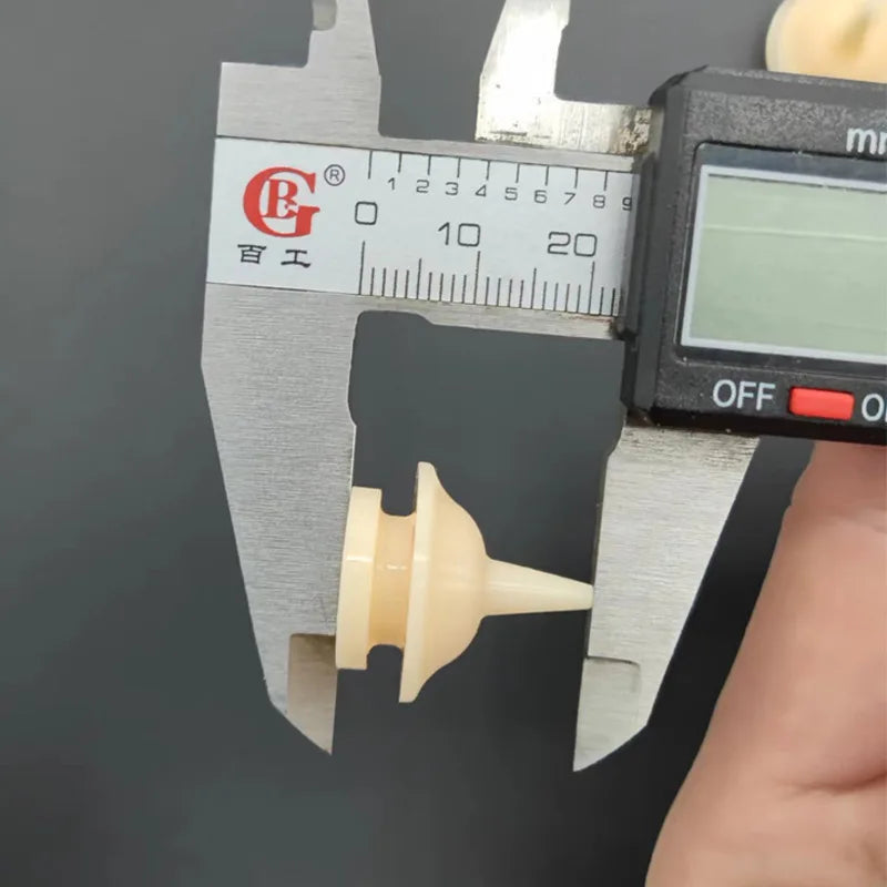 Pet Feeding Nipple for Kitten and Puppy Newborn Cat Silicone Feeding Pacifier with Syringes for Mini Pet Small Dog Milk Feeding