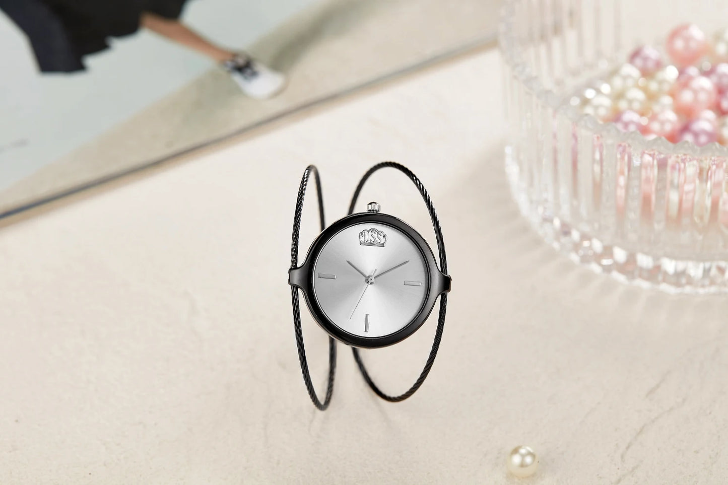 Fashion casual ladies quartz watch, round bracelet watch, elegant alloy ladies watch, quartz watch.